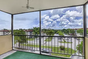 4174 Inverrary Dr, Lauderhill, FL 33319 - Photo 23
