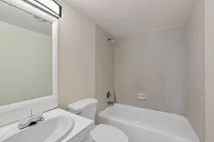 4174 Inverrary Dr, Lauderhill, FL 33319 - Photo 21