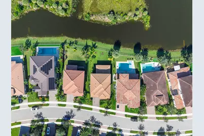 11425 Watercrest Circle E, Parkland, FL 33076 - Photo 3