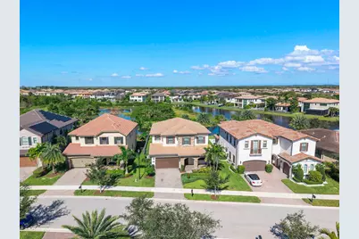 11425 Watercrest Circle E, Parkland, FL 33076 - Photo 5