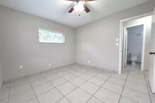 5510 S Lakewood Cir Circle S, Margate, FL 33063 - Photo 11
