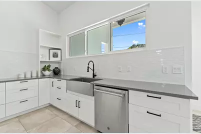3213 SE Morningside Boulevard, Port Saint Lucie, FL 34952 - Photo 9