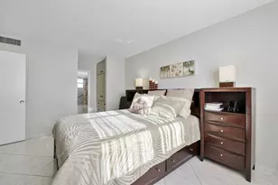 2900 NW 47th Terrace, Lauderdale Lakes, FL 33313 - Photo 9