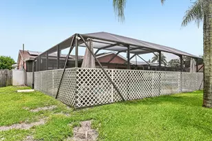 2457 SW Mercer St, Port Saint Lucie, FL 34984 - Photo 39