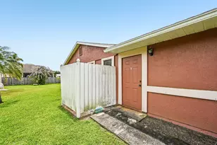 2457 SW Mercer St, Port Saint Lucie, FL 34984 - Photo 47