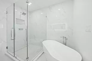 818 NE 2nd St, Fort Lauderdale, FL 33301 - Photo 17