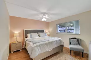2121 NE 1st Ct, Boynton Beach, FL 33435 - Photo 9