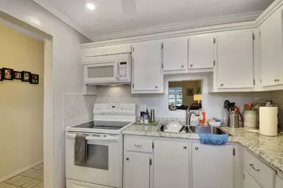 2121 NE 1st Court #105, Boynton Beach, FL 33435 - Photo 7