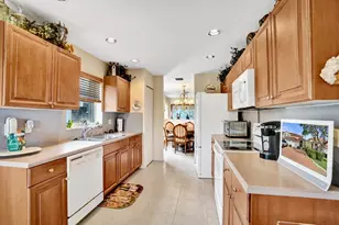 12434 Crystal Pointe Dr, Boynton Beach, FL 33437 - Photo 27