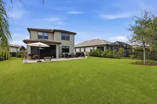 127 SE Courances Dr, Port Saint Lucie, FL 34984 - Photo 1