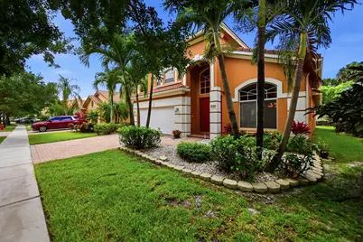 421 Gazetta Way, West Palm Beach, FL 33413 - Photo 3