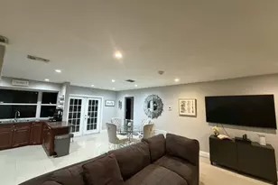 7932 Tropicana St, Miramar, FL 33023 - Photo 5