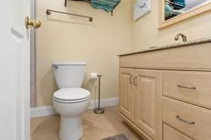 34 Colonial Club Dr, Boynton Beach, FL 33435 - Photo 9