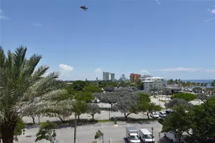 2051 SE 3rd St, Deerfield Beach, FL 33441 - Photo 9