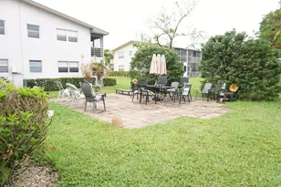 50 Canterbury B, West Palm Beach, FL 33417 - Photo 11