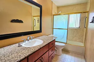 566 Village Lake Dr, Weston, FL 33326 - Photo 39