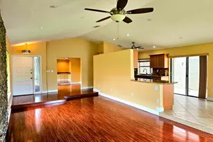 566 Village Lake Dr, Weston, FL 33326 - Photo 5