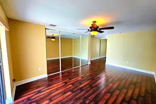 566 Village Lake Dr, Weston, FL 33326 - Photo 15