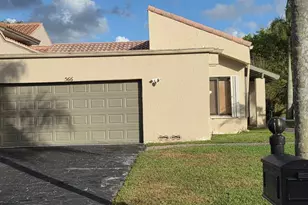 566 Village Lake Dr, Weston, FL 33326 - Photo 41