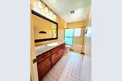 566 Village Lake Drive, Weston, FL 33326 - Photo 21