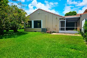 566 Village Lake Dr, Weston, FL 33326 - Photo 23