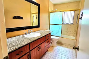 566 Village Lake Dr, Weston, FL 33326 - Photo 21