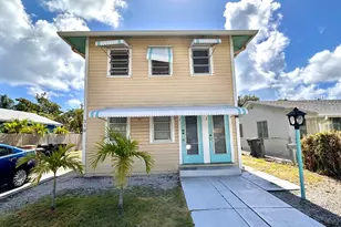 318 S K St, Lake Worth Beach, FL 33460 - Photo 1