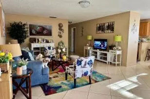 12 Lake Vista Trail, Port Saint Lucie, FL 34952 - Photo 9