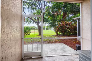 357 River Bluff Ln, Royal Palm Beach, FL 33411 - Photo 25