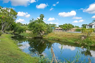 2736 S University Drive #1104, Davie, FL 33328 - Photo 3