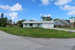601 SE Polynesian Ave, Port Saint Lucie, FL 34983 - Photo 1