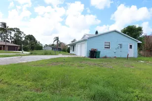 601 SE Polynesian Ave, Port Saint Lucie, FL 34983 - Photo 29