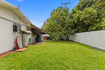 1450 W 37th Street, Hialeah, FL 33012 - Photo 57