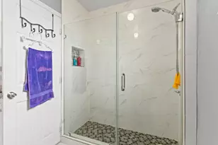 1450 W 37th St, Hialeah, FL 33012 - Photo 43
