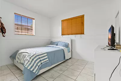 1450 W 37th Street, Hialeah, FL 33012 - Photo 37