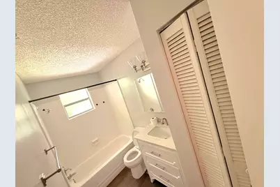 2466 44th Avenue, Vero Beach, FL 32966 - Photo 13