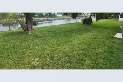 6802 NW 74th Place, Tamarac, FL 33321 - Photo 3