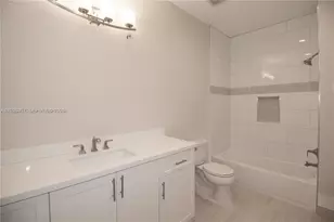 9265 NW 16th St, Pembroke Pines, FL 33024 - Photo 11