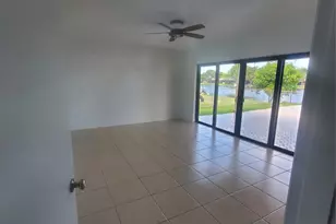 1421 NW 114th Ave, Pembroke Pines, FL 33026 - Photo 21