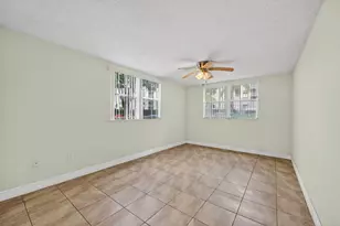 8373 Lake Dr, Doral, FL 33166 - Photo 9