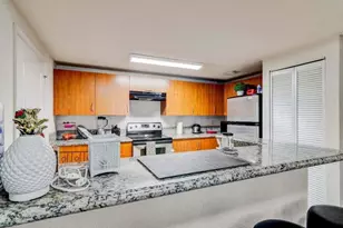 130 SW Peacock Blvd, Port Saint Lucie, FL 34986 - Photo 5