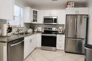 2018 S 10th St, Fort Pierce, FL 34950 - Photo 5