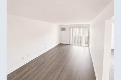 510 Lake Shore Drive #5, West Palm Beach, FL 33403 - Photo 3