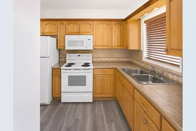 510 Lake Shore Drive #5, West Palm Beach, FL 33403 - Photo 5
