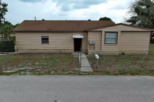 1013 9th St, Okeechobee, FL 34974 - Photo 3