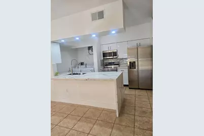 18338 NW 68th Avenue #B, Hialeah, FL 33015 - Photo 5