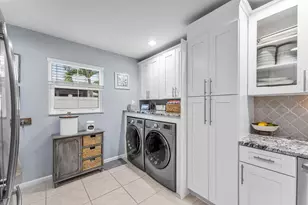 2527 SW 12th St, Boynton Beach, FL 33426 - Photo 21