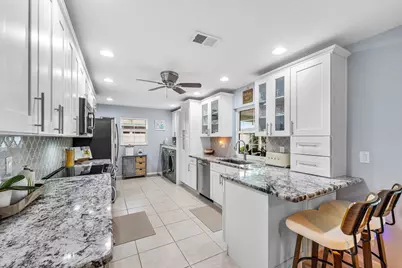 2527 SW 12th Street, Boynton Beach, FL 33426 - Photo 17