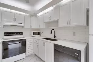 825 Center St, Jupiter, FL 33458 - Photo 17