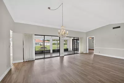 10460 Greentrail Drive N, Boynton Beach, FL 33436 - Photo 9